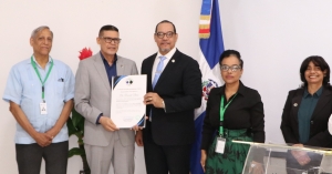 Defensa Pública recibe conferencia magistral sobre ética y existencialismo impartida por el Dr. Ricardo Nieves