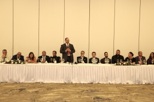 Defensa Pública Celebra Almuerzo Navideño con Periodistas y Reconoce 20 Años de Logros Santo Domingo.-