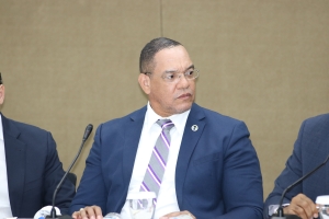 Director de la ONDP participa en reunión en la Cámara de Diputado de la República Dominicana.