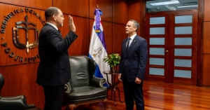 Presidente de la Suprema juramenta a Rodolfo Valentín como director de la Defensa Pública por un nuevo período de seis años