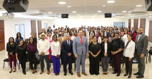 El director de la Oficina Nacional de Defensa Pública, licenciado Rodolfo Valentín Santos, encabezó un conversatorio con las y los aspirantes a defensoras y defensores públicos. 