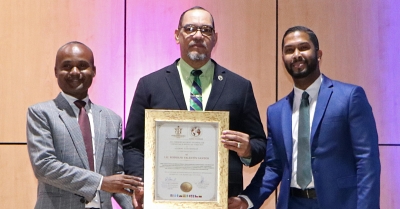 Director de la Defensa Pública participa como expositor y recibe reconocimiento en Congreso Internacional sobre IA aplicada a la Administración de Justicia